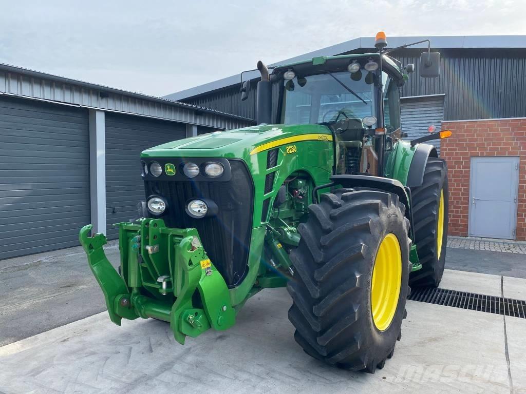John Deere 8230 ILS Traktoriai