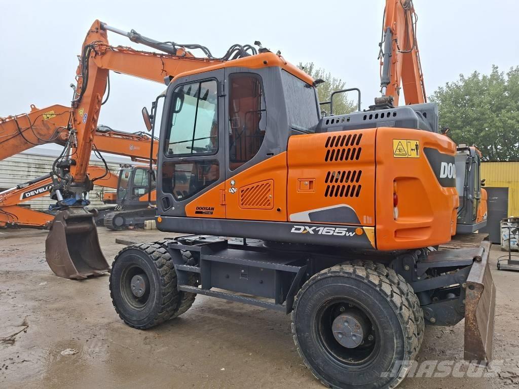 Doosan DX 165 W-5 Ratiniai ekskavatoriai