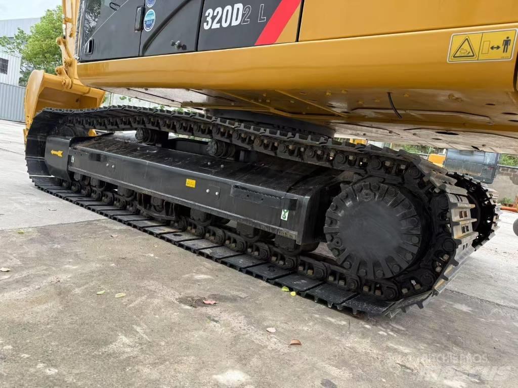 CAT 320 D Vikšriniai ekskavatoriai