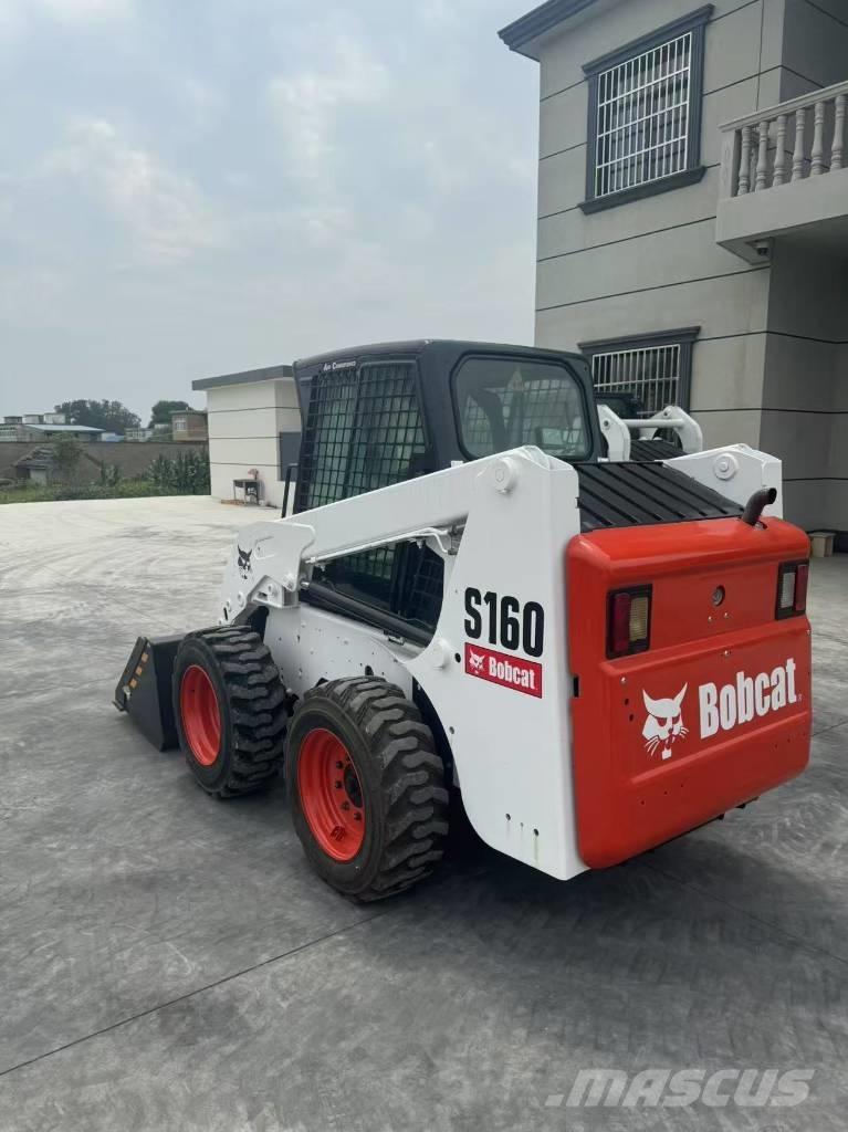 Bobcat S 160 Krautuvai su šoniniu pasukimu
