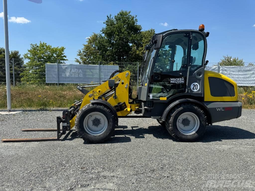 Wacker Neuson WL38 Naudoti ratiniai krautuvai