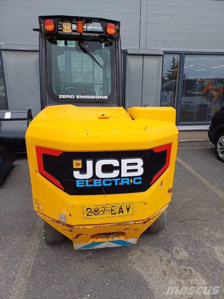 JCB Teletrukki Elektriniai šakiniai krautuvai