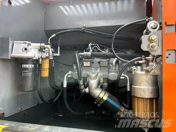 Hitachi zx240 Vikšriniai ekskavatoriai
