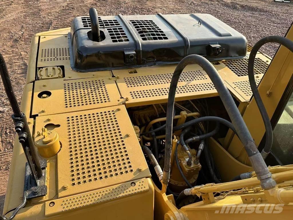 CAT 320 B Vikšriniai ekskavatoriai