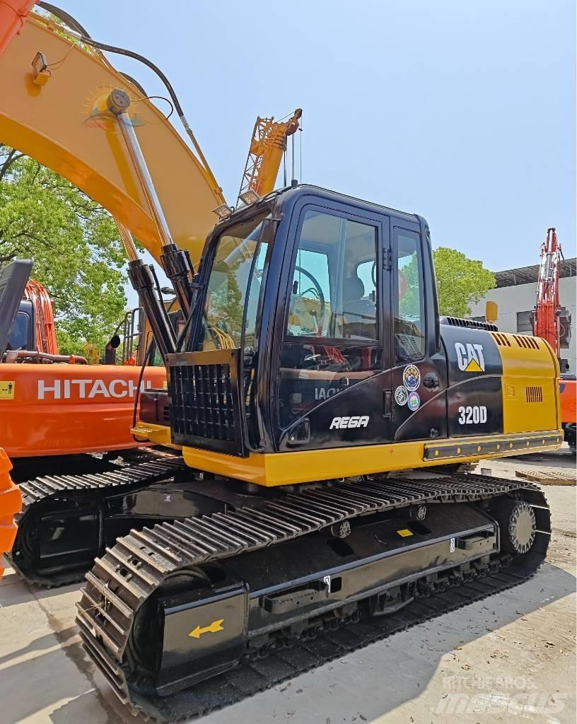 CAT 320 D Vikšriniai ekskavatoriai