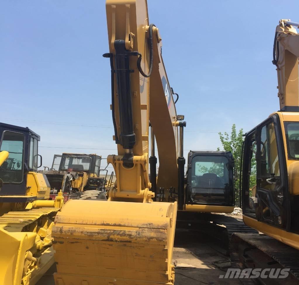 CAT 320 D Vikšriniai ekskavatoriai