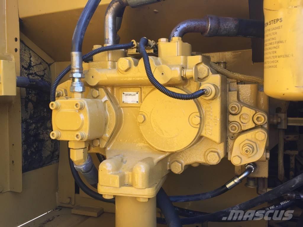 CAT 320 D Vikšriniai ekskavatoriai