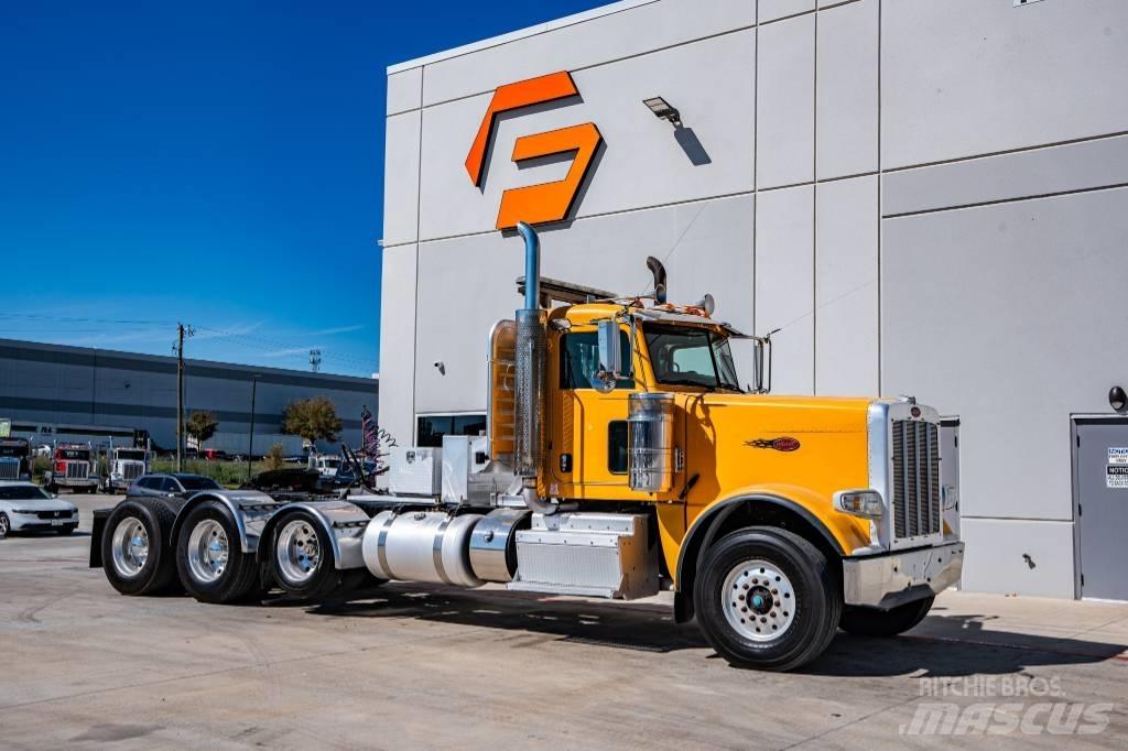 Peterbilt 388 Naudoti vilkikai