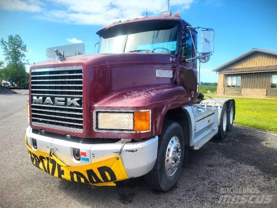 Mack CH 613 Naudoti vilkikai