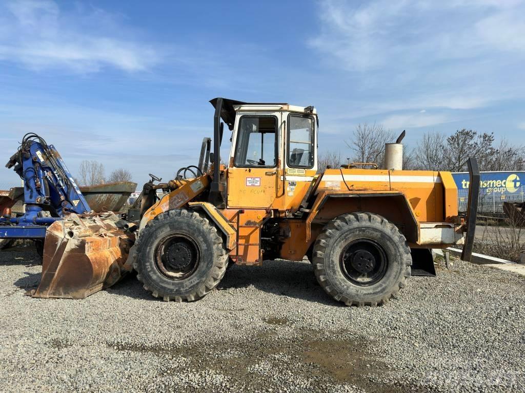 Liebherr L 521 Naudoti ratiniai krautuvai