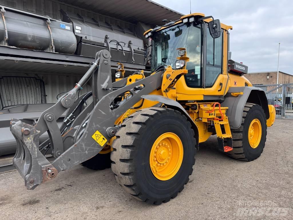 Volvo L90H Naudoti ratiniai krautuvai