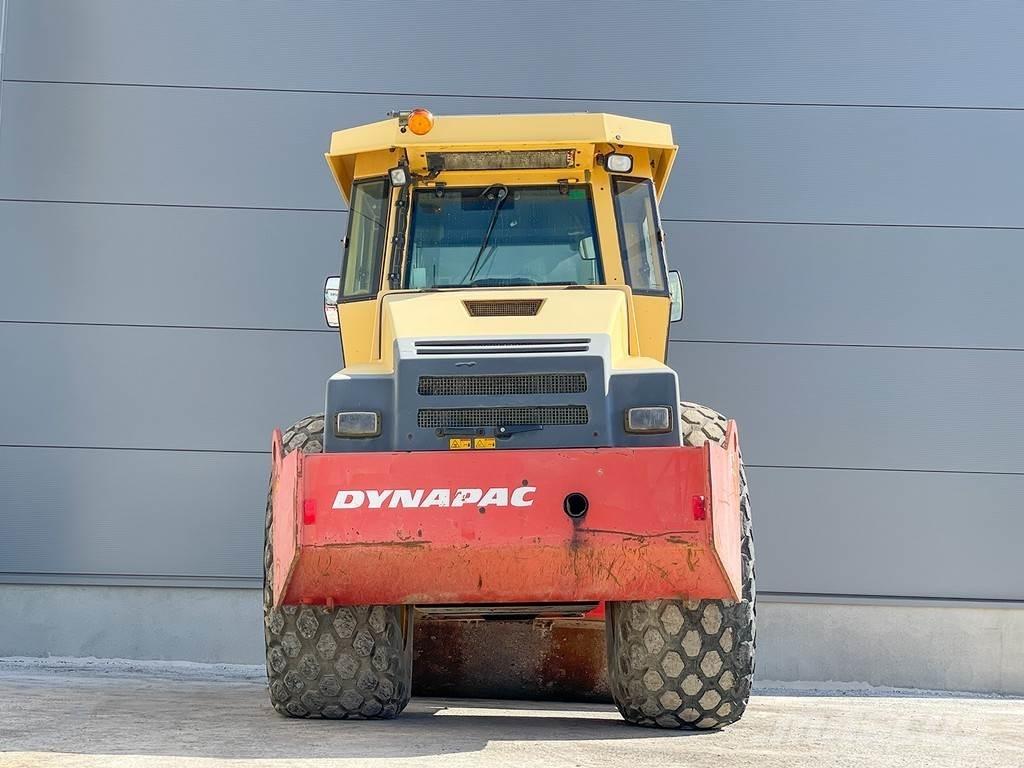 Dynapac CA302D Vieno būgno volai