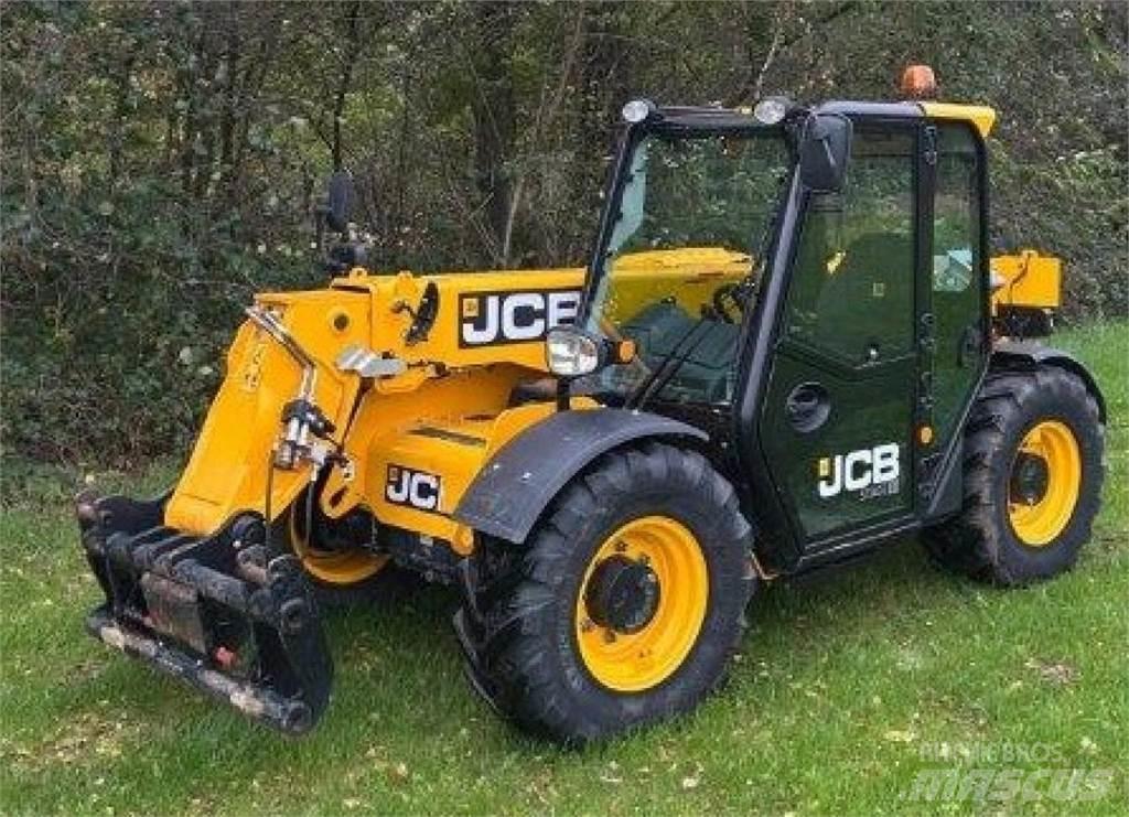 JCB 525-60 Hi Viz Teleskopiniai krautuvai žemės ūkiui