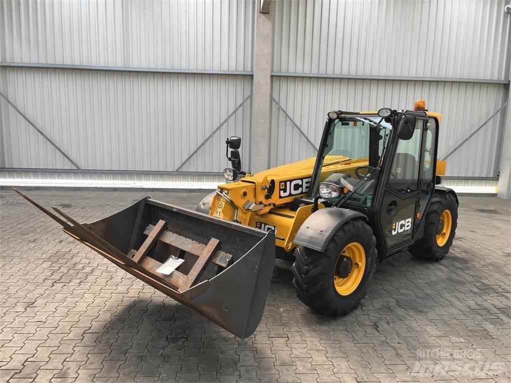 JCB 525-60 Hi Viz Teleskopiniai krautuvai žemės ūkiui