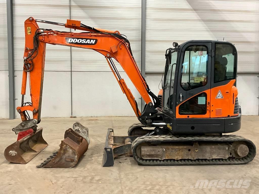 Doosan DX 63-3 Mini ekskavatoriai < 7 t