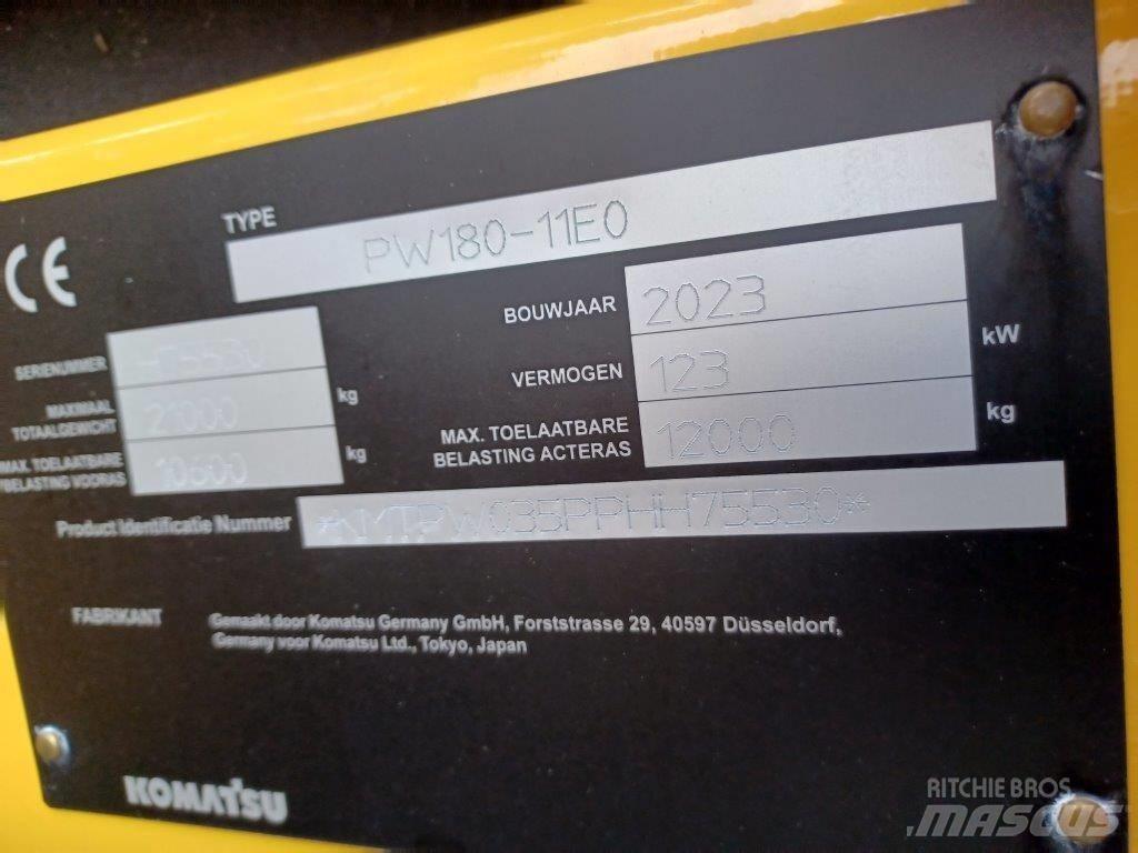 Komatsu PW180-11E0 Ratiniai ekskavatoriai