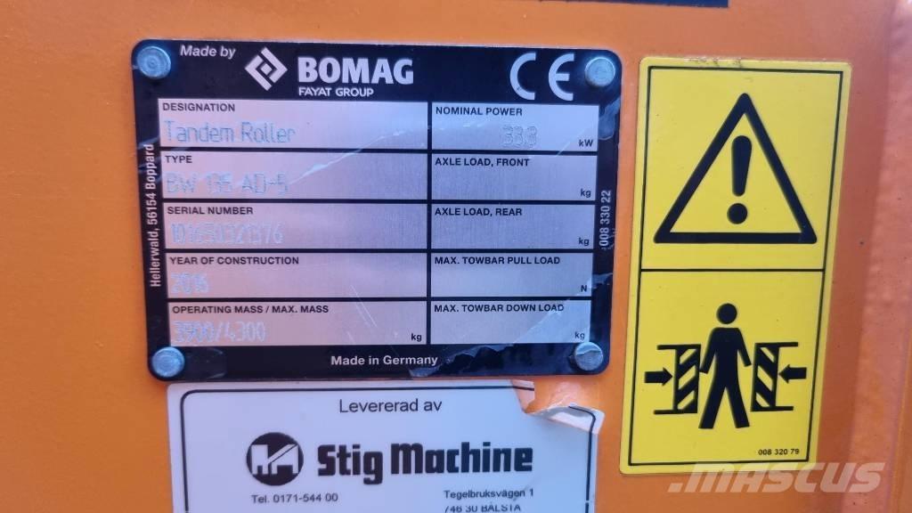 Bomag BW 135 AD-5 Porinių būgnų volai