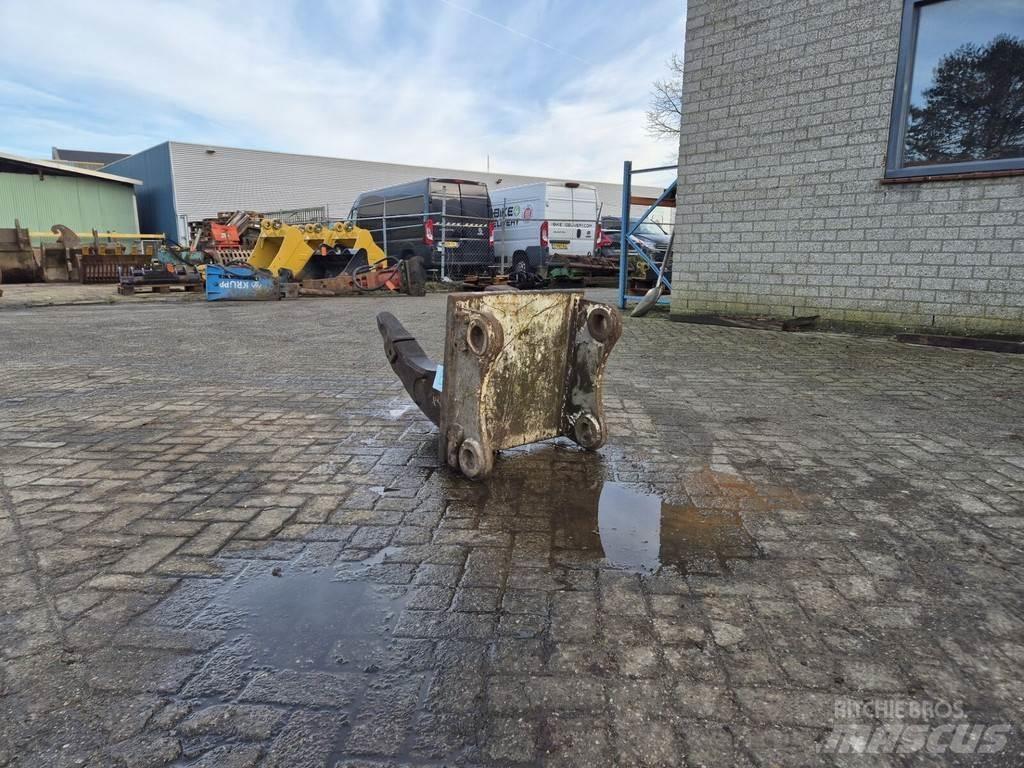  Onbekend TR40 Statyba - Kita