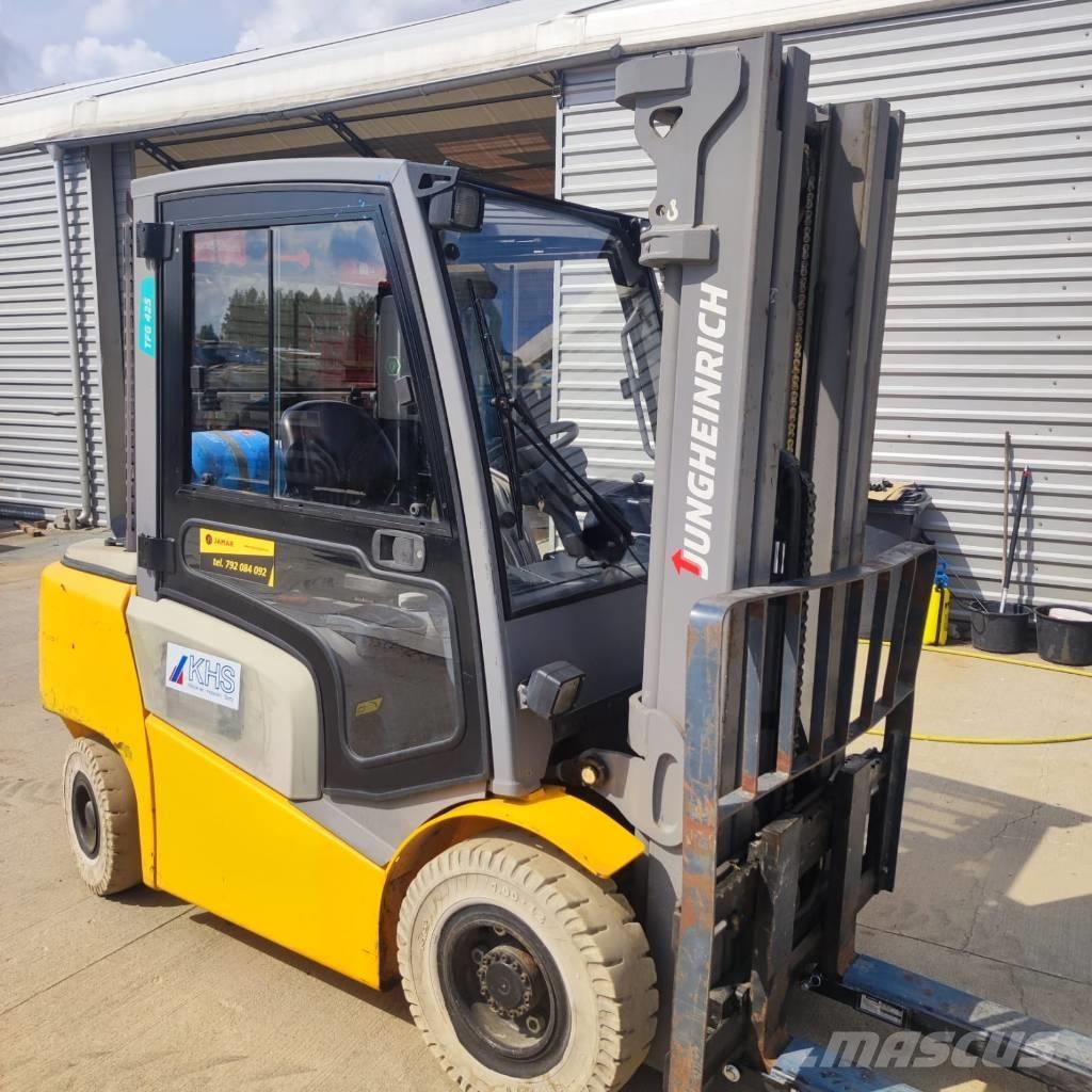 Jungheinrich TFG 425 LPG (dujiniai) krautuvai