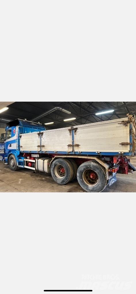 Scania R 620 Savivarčių priekabų vilkikai