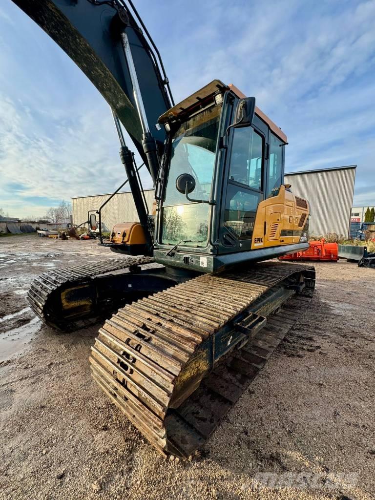 Hyundai HX 220 AL Vikšriniai ekskavatoriai