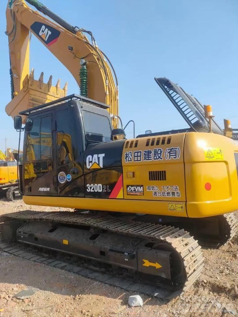 CAT 320D2L Vikšriniai ekskavatoriai