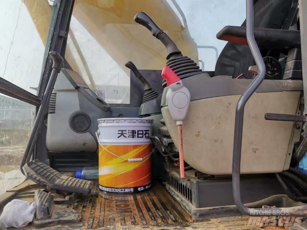 Komatsu pc200-8 Vikšriniai ekskavatoriai