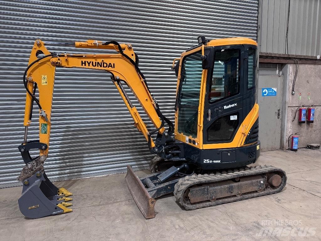 Hyundai R25Z-9 AK Mini ekskavatoriai < 7 t
