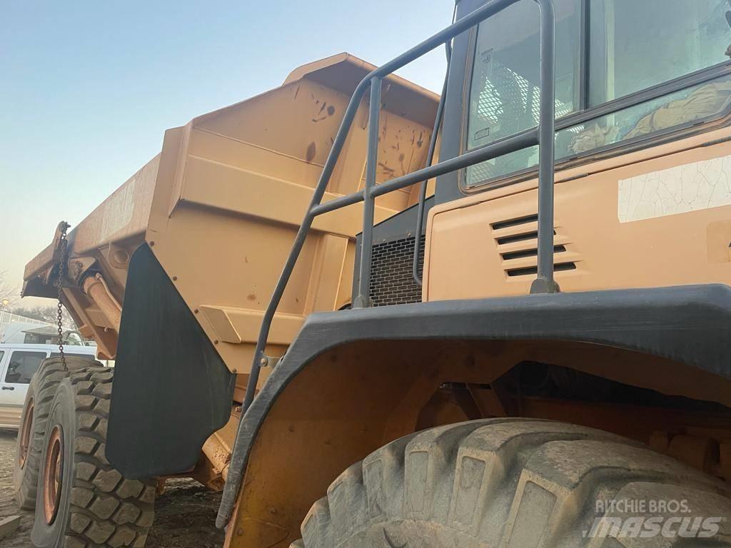 Bell D35D Karjeriniai savivarčiai