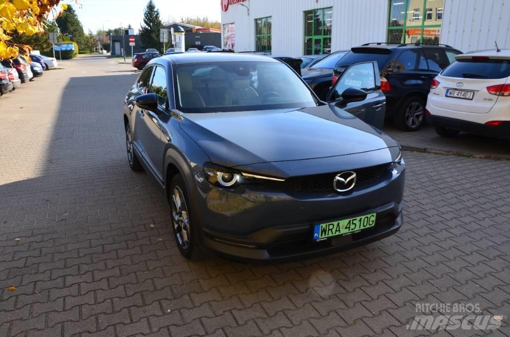 Mazda MX-30 Lengvieji automobiliai