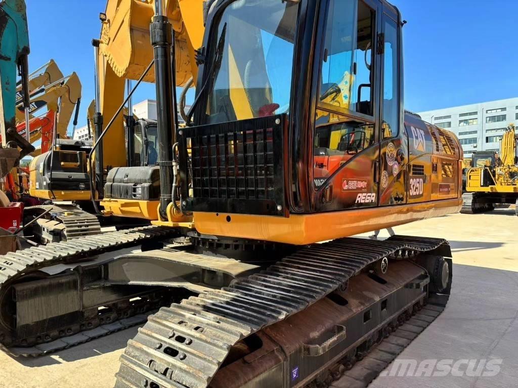 CAT 325 D Vikšriniai ekskavatoriai