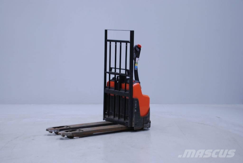 Toyota LWI160 Mažų aukščių keltuvai