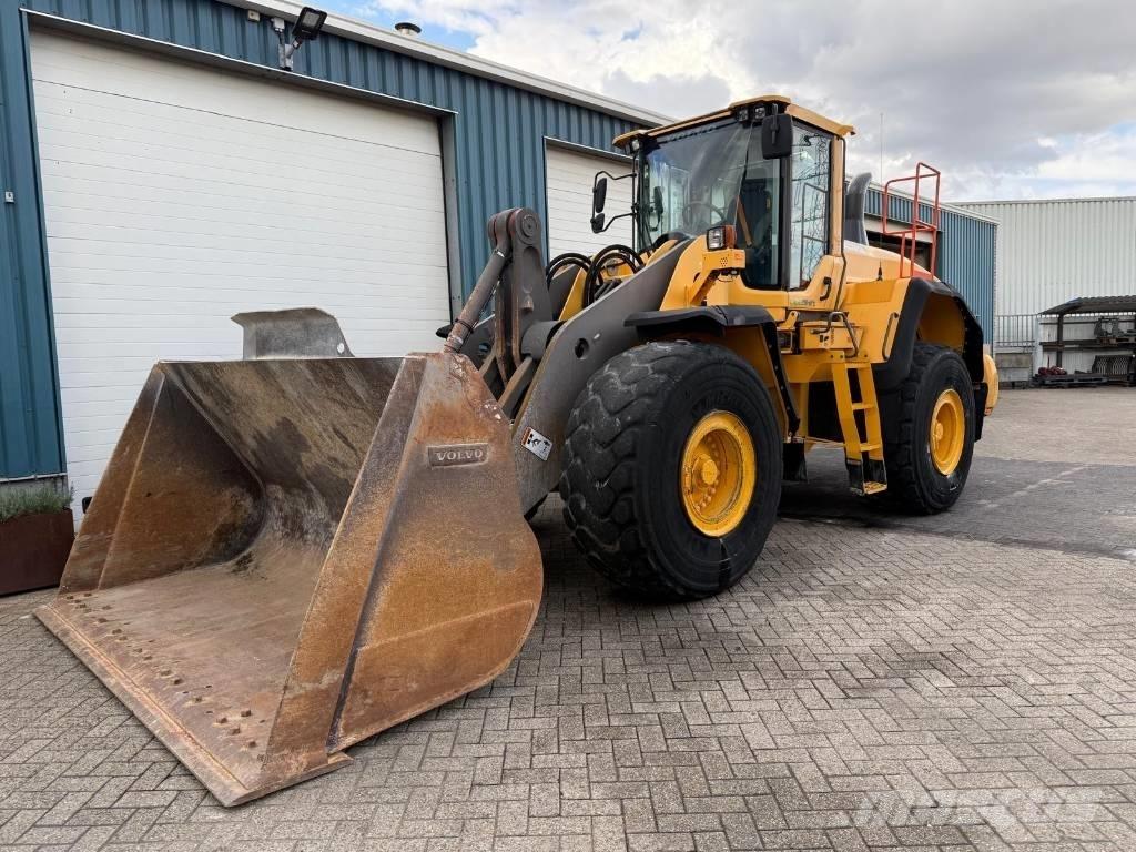 Volvo L 180 G Naudoti ratiniai krautuvai