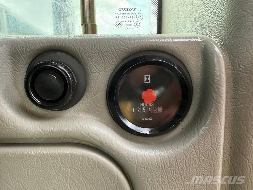 Volvo L 180 G Naudoti ratiniai krautuvai