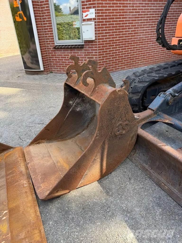 Doosan S75-V Vikšriniai ekskavatoriai