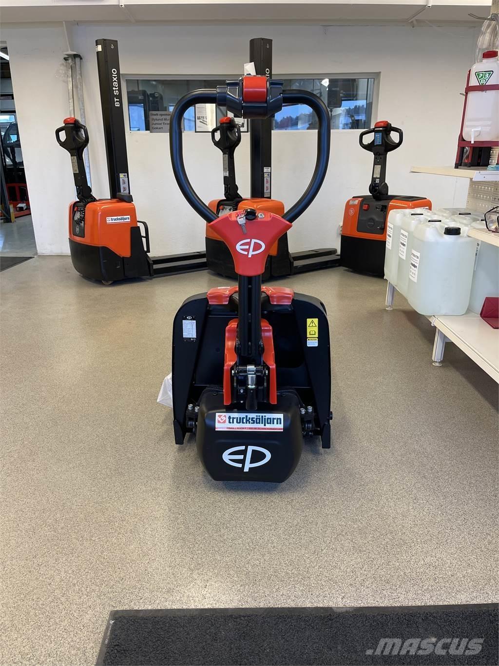 EP Equipment F4 Rankiniai vėžimėliai