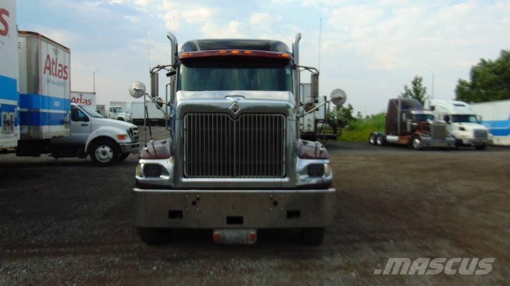International 9900 i Naudoti vilkikai