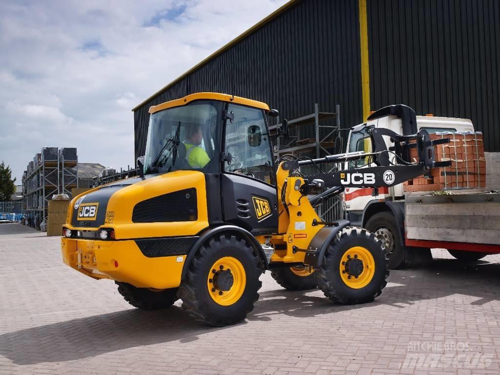 JCB 406 Naudoti ratiniai krautuvai