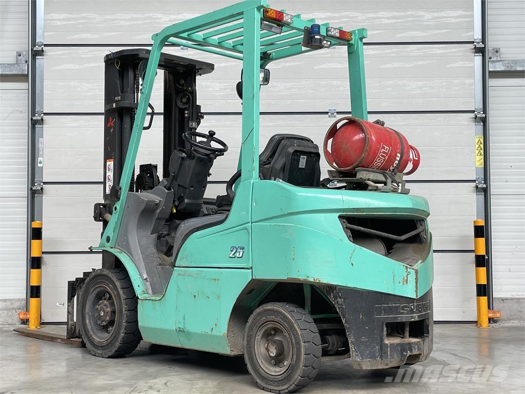 Mitsubishi FG25T LPG (dujiniai) krautuvai