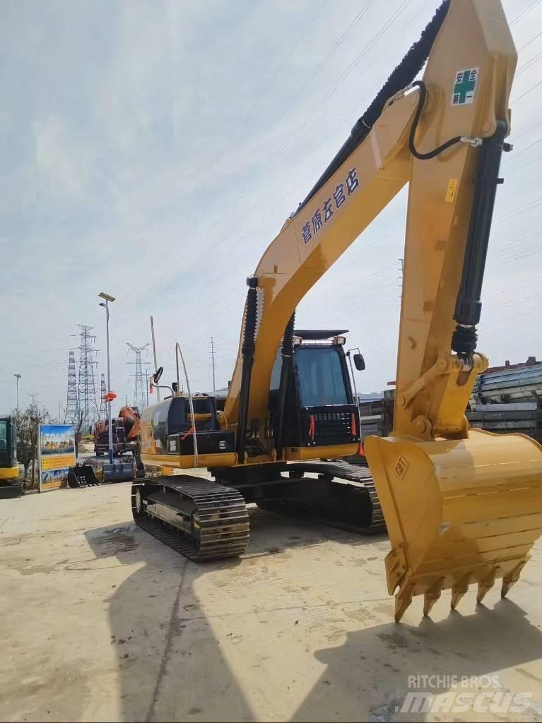 CAT 320 D 2 Vidutinės galios ekskavatoriai 7-12 t