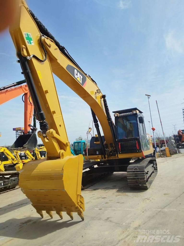 CAT 320 D 2 Vidutinės galios ekskavatoriai 7-12 t