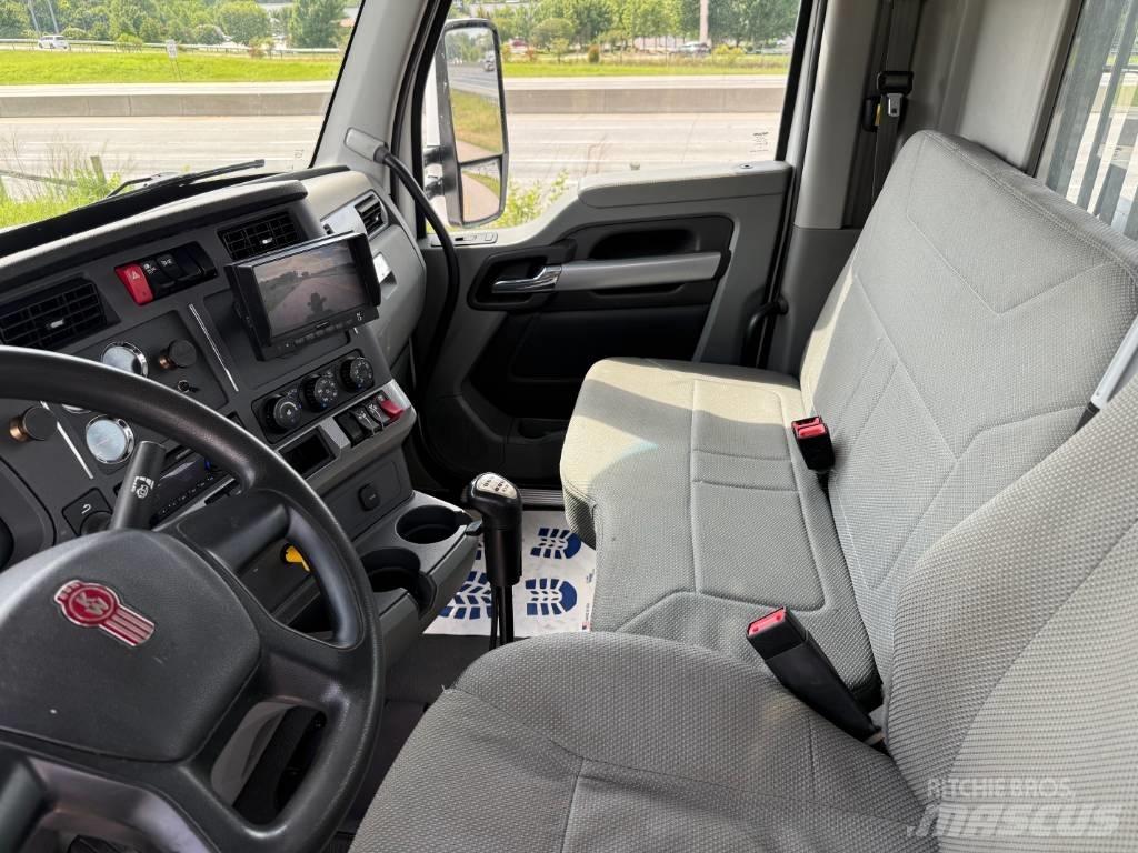 Kenworth T880 Pagalbos kelyje automobiliai
