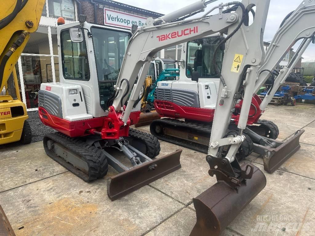 Takeuchi TB228 Mini ekskavatoriai < 7 t
