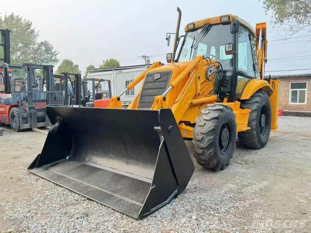JCB 3 CX Ekskavatoriniai krautuvai