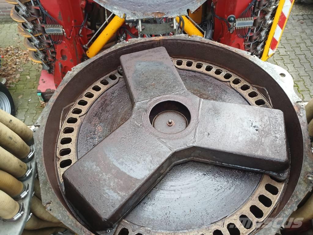 Vredo ZB3-9152 Mėšlo barstytuvai