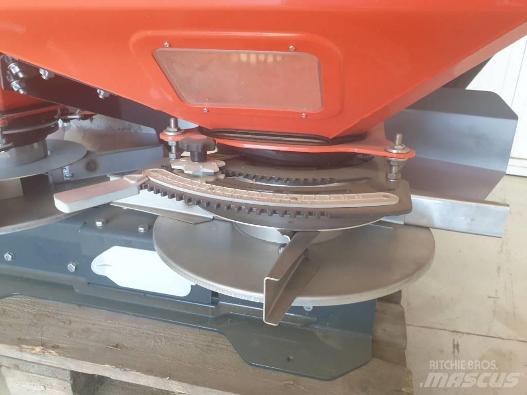 Kubota DSC 700 Mineralinių trąšų barstytuvai