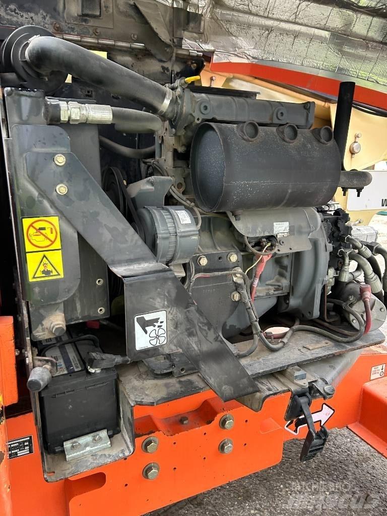 JLG 450 AJ Alkūniniai keltuvai