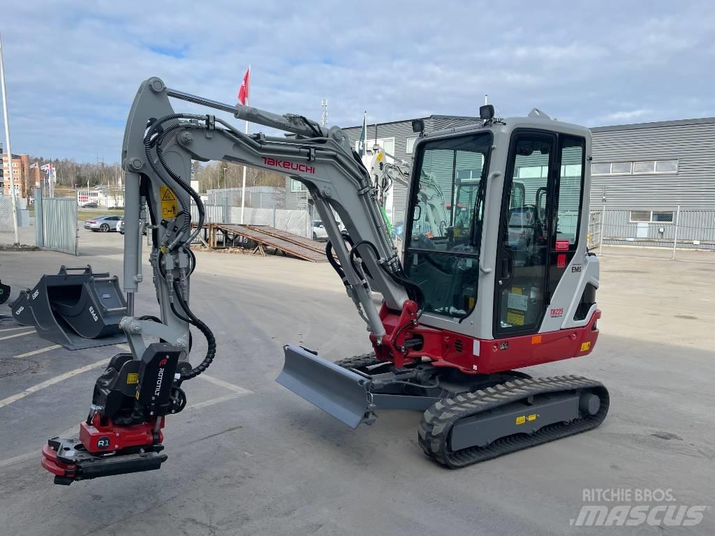 Takeuchi TB 225 Mini ekskavatoriai < 7 t