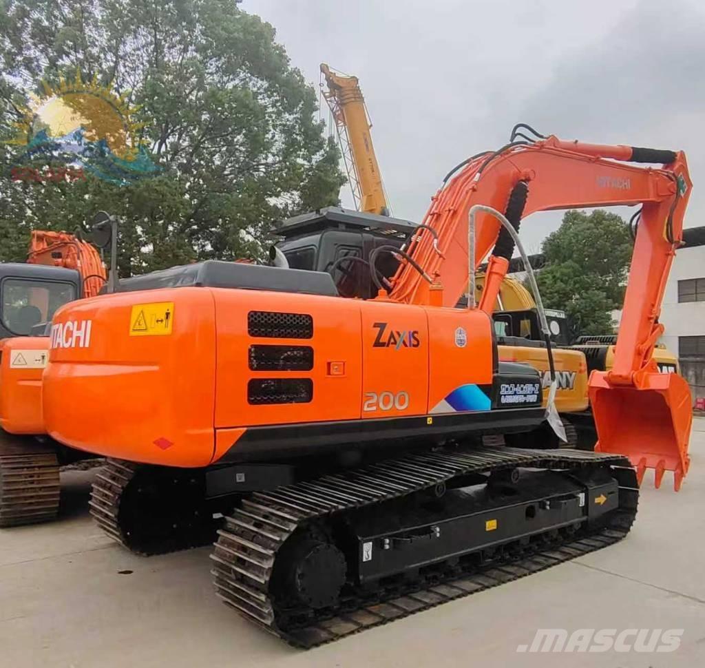 Hitachi ZX 200 Vikšriniai ekskavatoriai