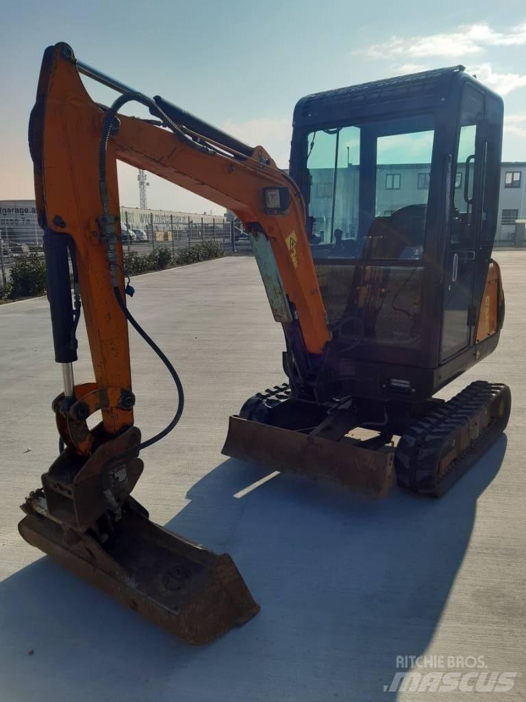 Hanix N 15B Mini ekskavatoriai < 7 t